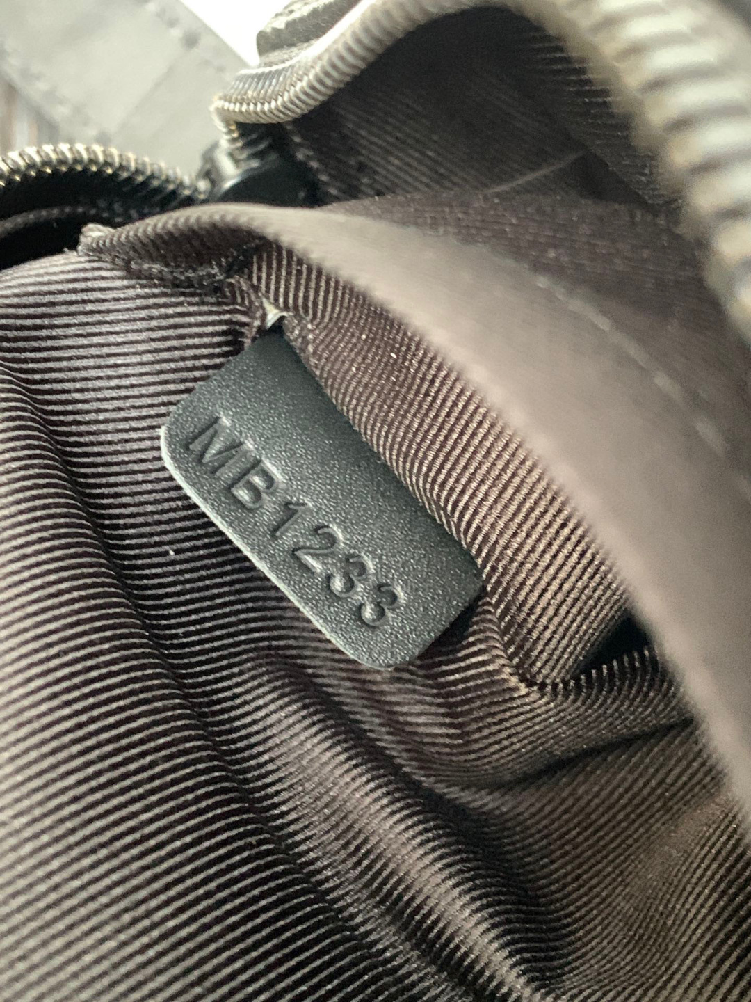 Givenchy Mini SOFT TRUNK 链条