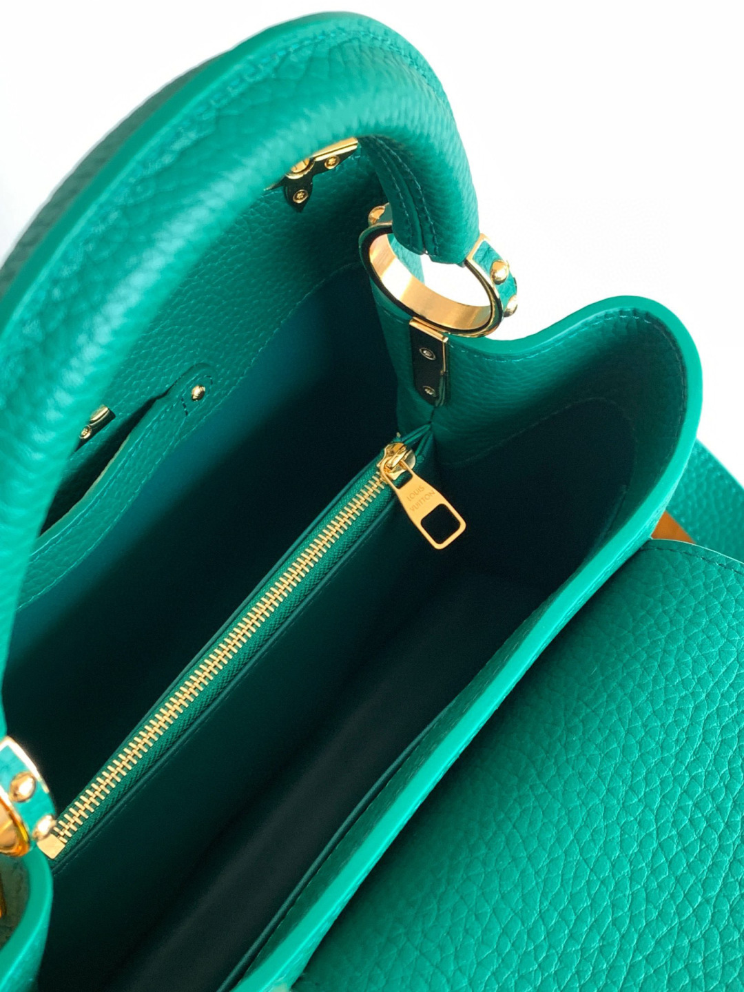 Louis Vuitton 全钢 M25404 深绿金 本款Capucines BB手袋取材 Taurillon 进口牛皮革