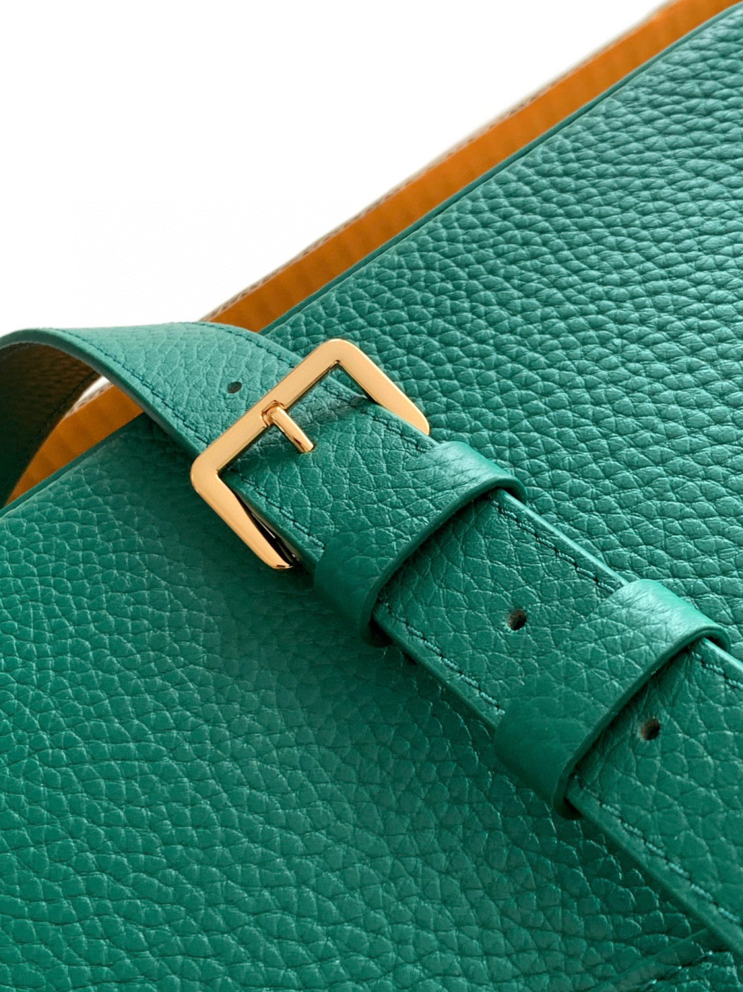 Louis Vuitton 全钢 M25404 深绿金 本款Capucines BB手袋取材 Taurillon 进口牛皮革