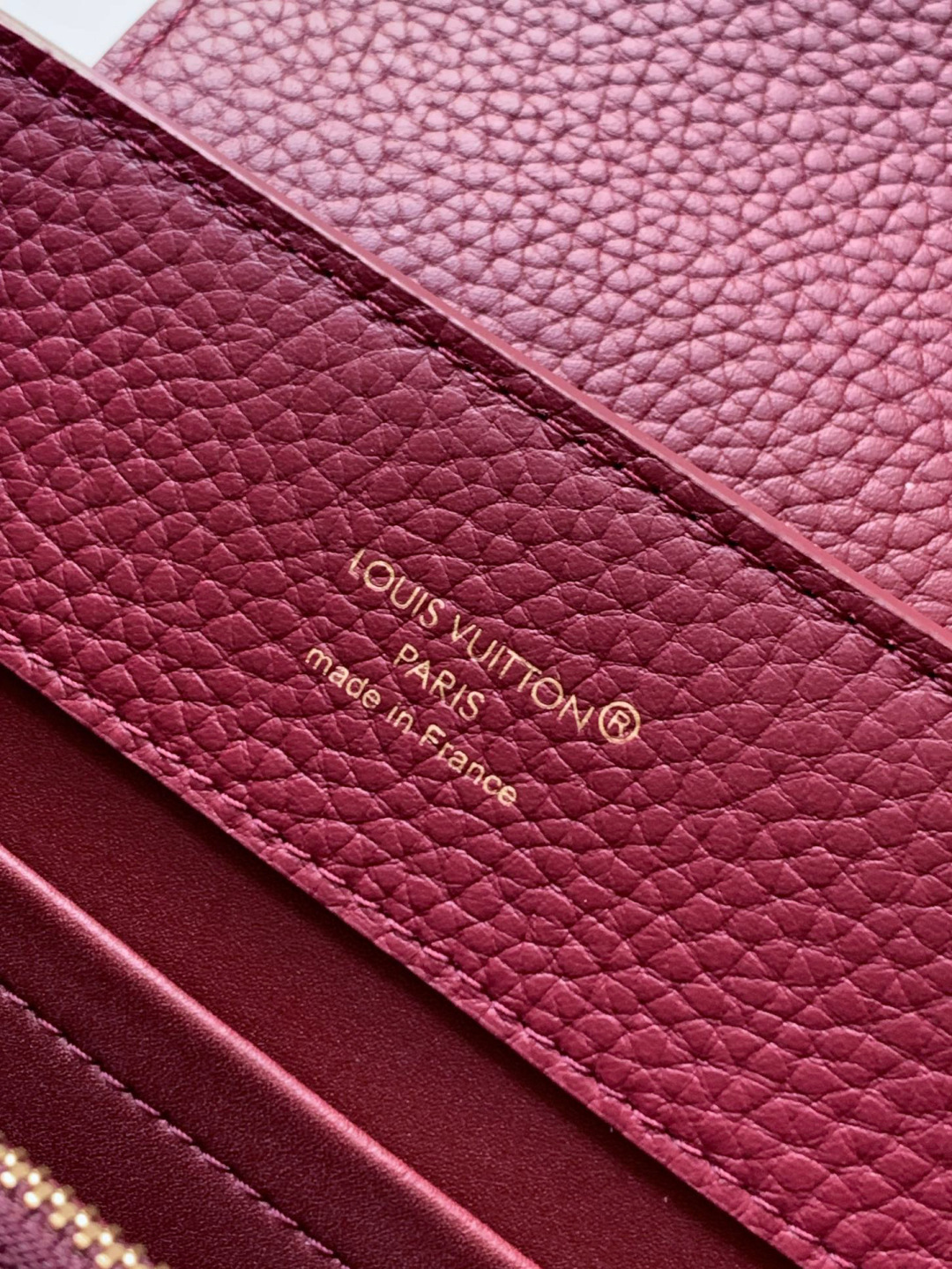 Louis Vuitton 全钢 M25404 枣红金 本款Capucines BB手袋取材 Taurillon 牛皮革