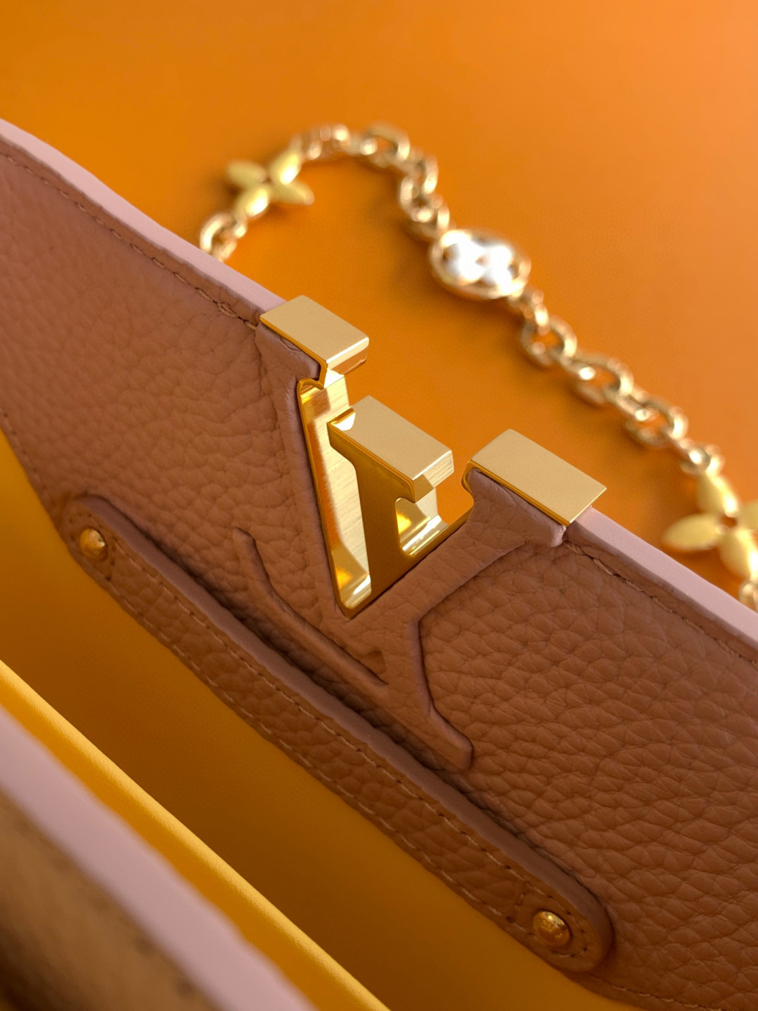 Louis Vuitton 全钢五金 M20845进口牛皮西柚粉配蛋黄金卉三拼