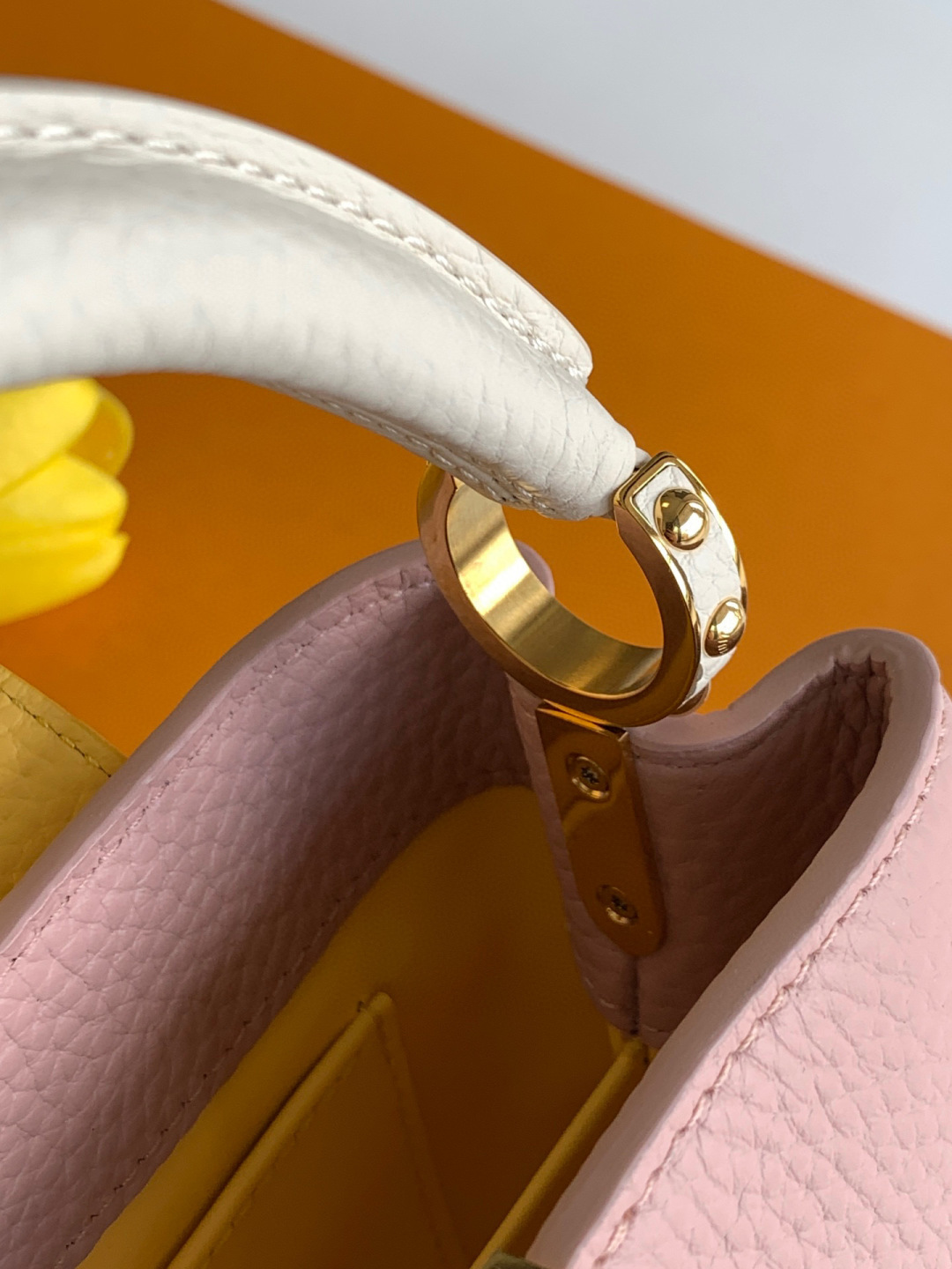 Louis Vuitton 全钢五金 M20845进口牛皮西柚粉配蛋黄金卉三拼