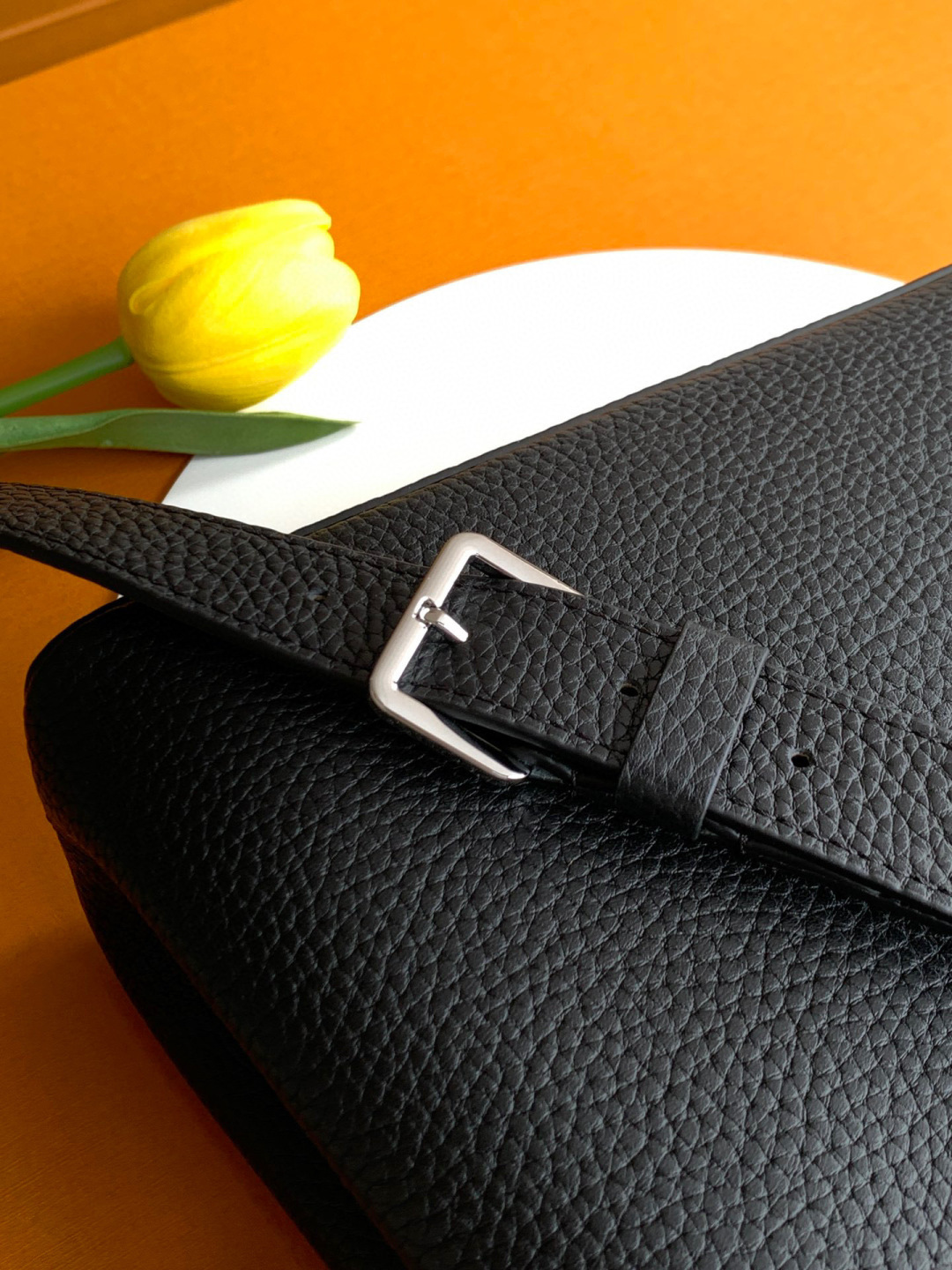 Louis Vuitton 全钢五金 MB163c01变码芯片 配全套包装 款号M11909 进口牛皮黑色银扣本款Capucines 迷你手袋携 Taurillon 牛皮革加入Trilogy系列