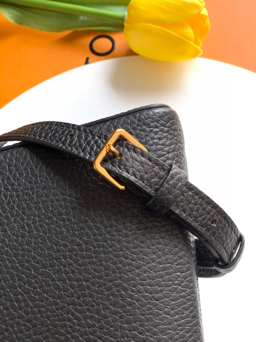 Louis Vuitton 全钢（163C芯片版）【进口牛皮 M23951黑色金】Capucines mini 手袋