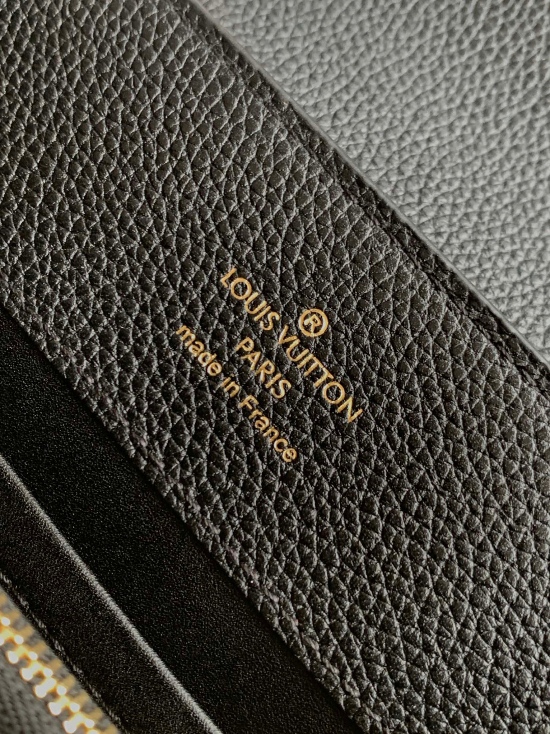 Louis Vuitton 全钢五金 变码芯片 配全套包装 M24672进口牛皮黑色金扣中号本款capucines east