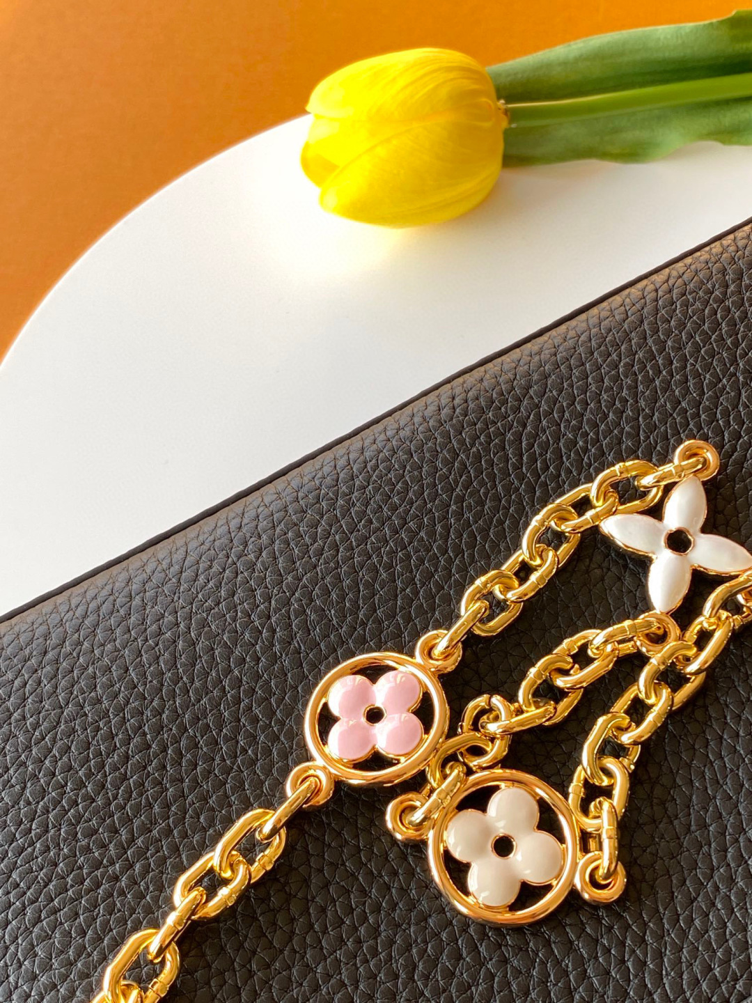 Louis Vuitton 全钢 M20844进口牛皮黑色配浅樱花粉色花卉三拼