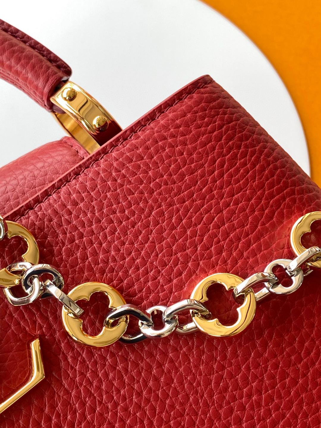 Louis Vuitton 全钢 M12936半红金 本款Capucines迷你手袋出自CapucinesChain On You系列