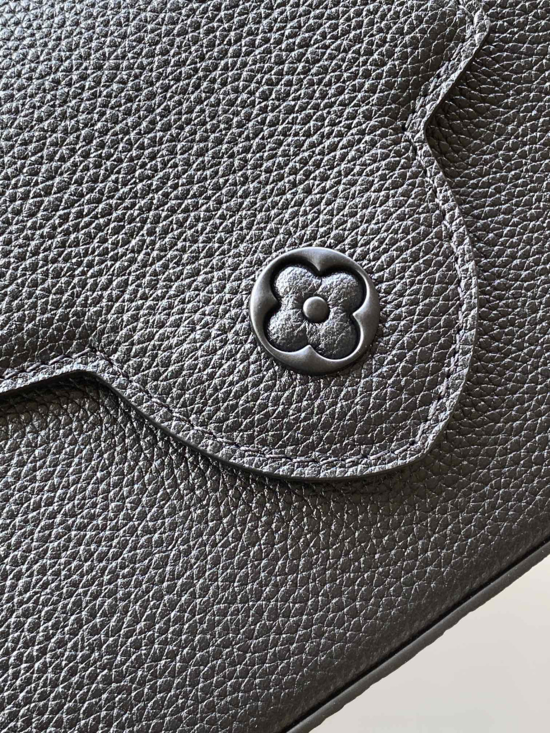 Louis Vuitton MB动态芯片版