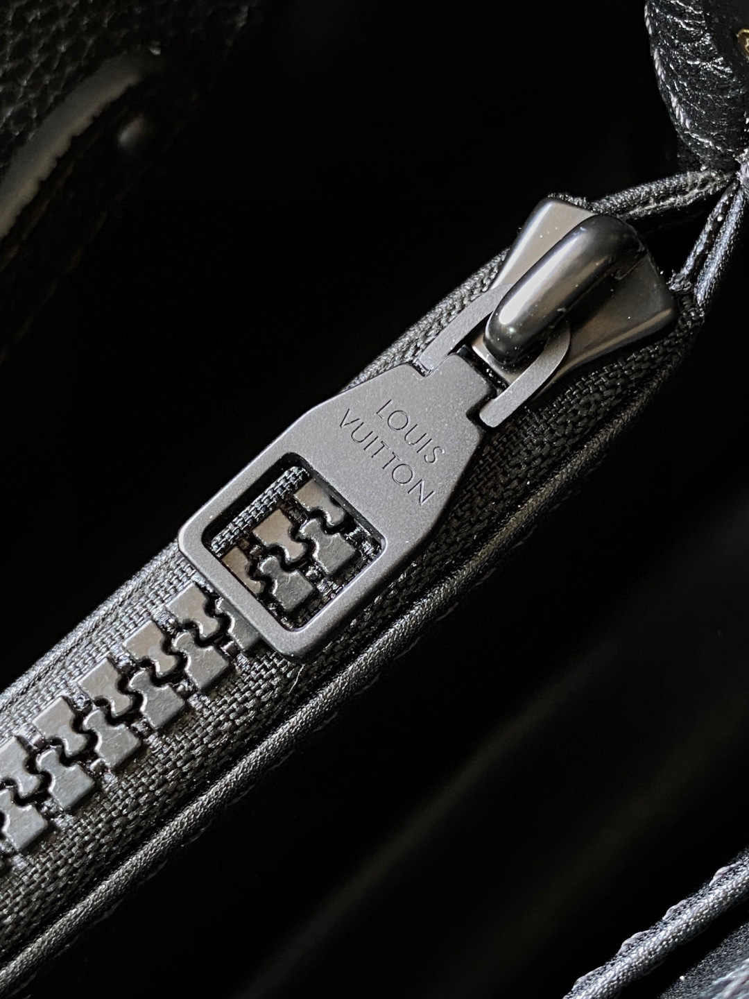 Louis Vuitton MB动态芯片版