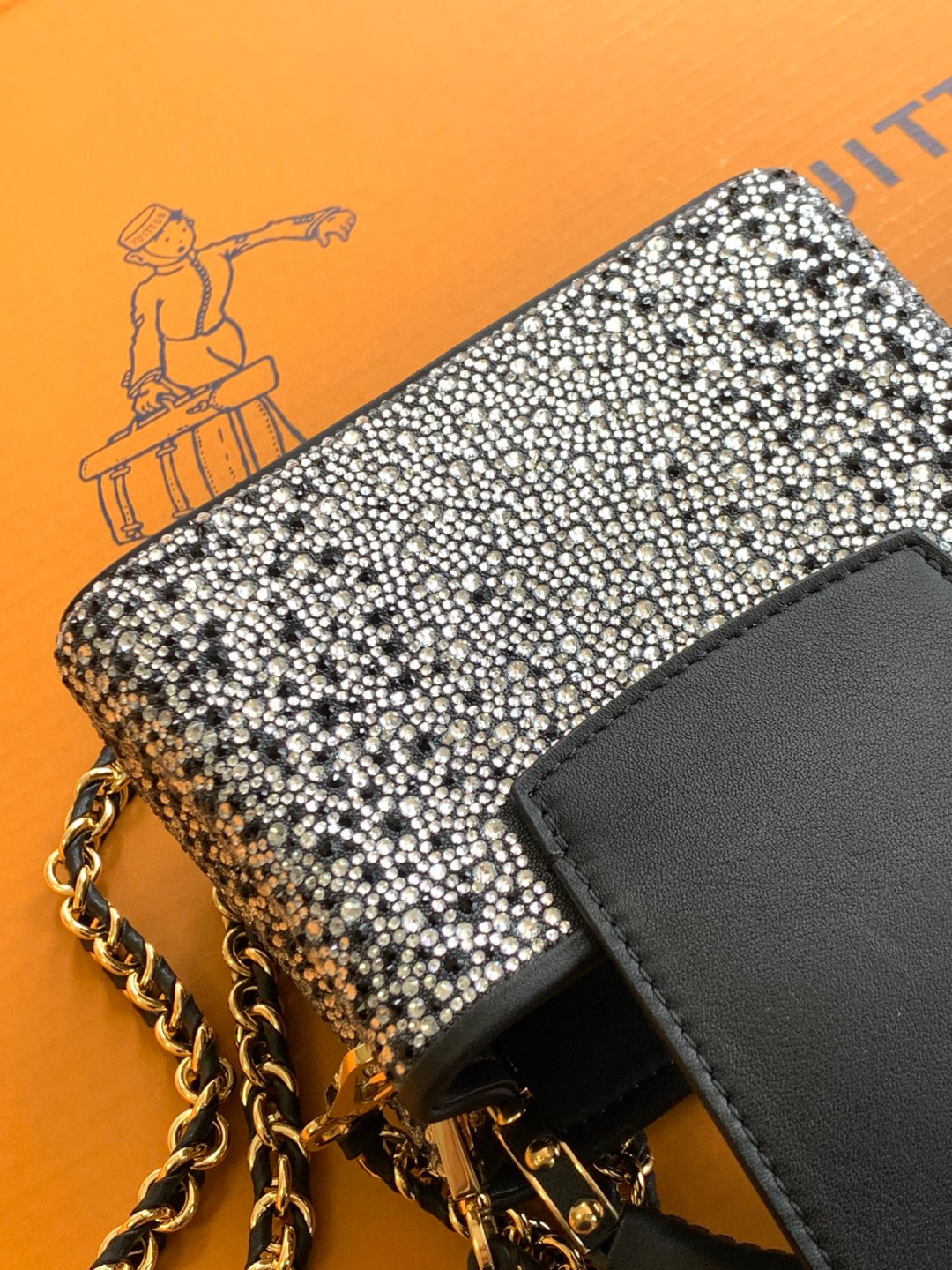 Louis Vuitton 全钢五金 采用原进口皮 原进口水晶钻 全手工镶嵌水晶钻 超迷你M83087黑