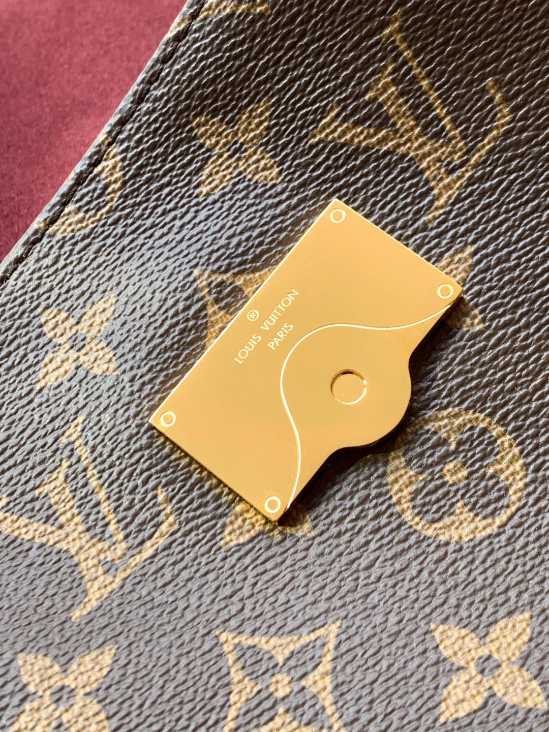 Louis Vuitton 全钢天花板，163动态码
