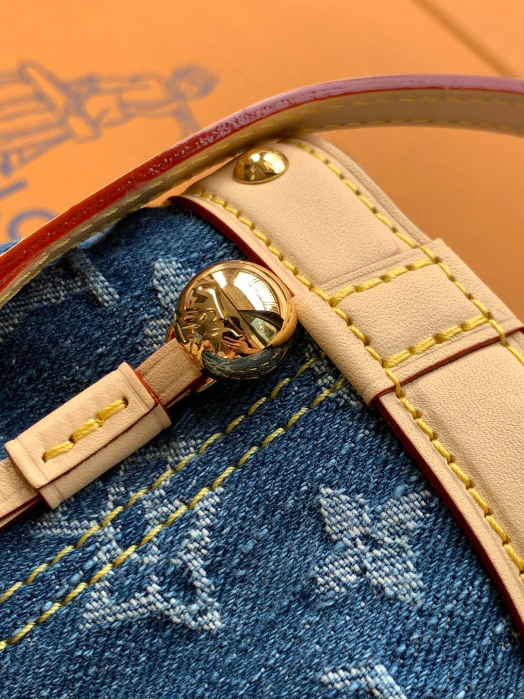 Louis Vuitton 全钢 M83043 牛仔這款Nano Noé背包於今季煥然一新 用上現代風格的Denim藍色