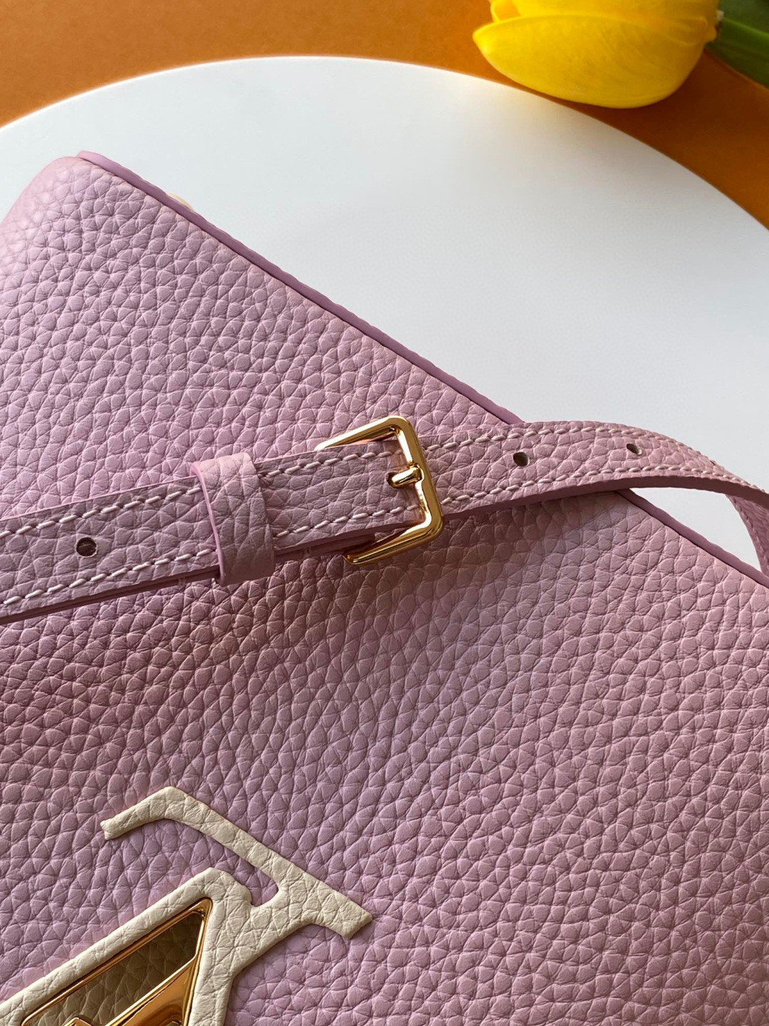 Louis Vuitton 全钢五金（163C芯片版）【进口牛皮 M23951深粉紫配珍珠白金】Capucines mini 手袋