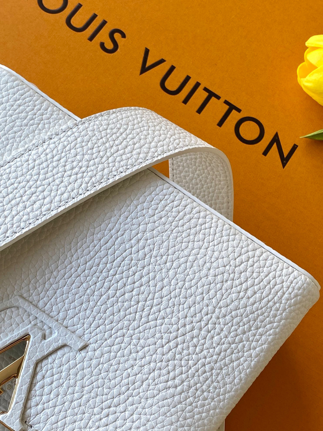Louis Vuitton M56669白色金 全钢五金 进口牛皮此款