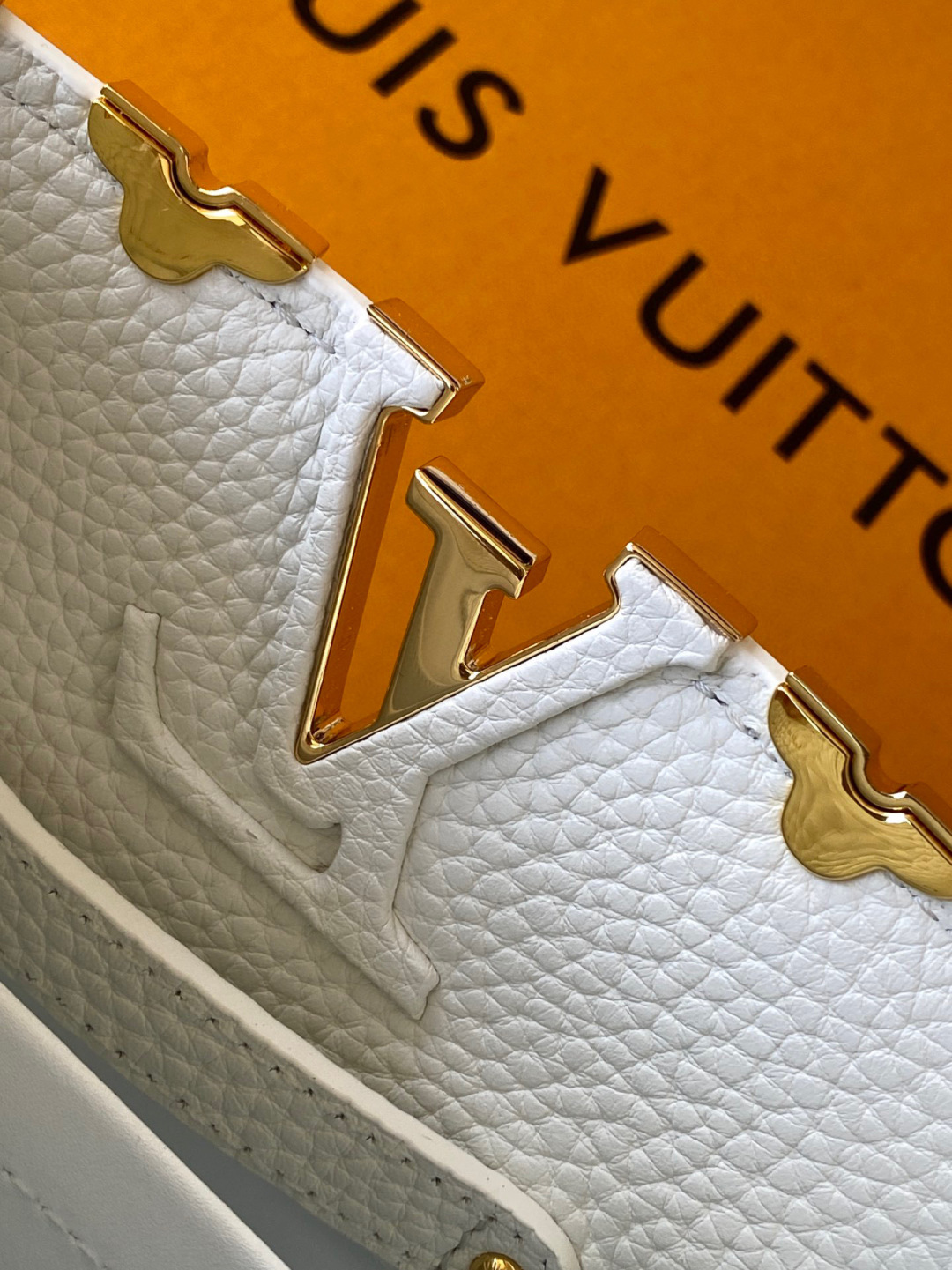 Louis Vuitton M56669白色金 全钢五金 进口牛皮此款