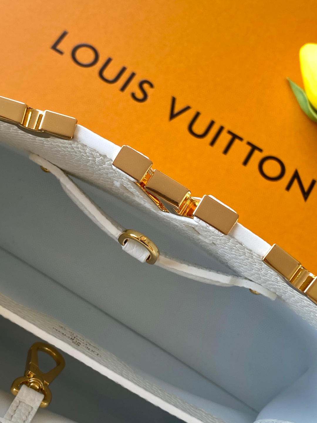 Louis Vuitton 全钢五金 变码芯片 配全套包装 M56660进口牛皮白色金扣