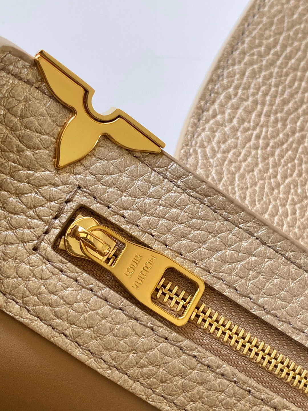 Louis Vuitton 变码芯片版 全钢五金 进口牛皮 M22437金属卡其色金扣