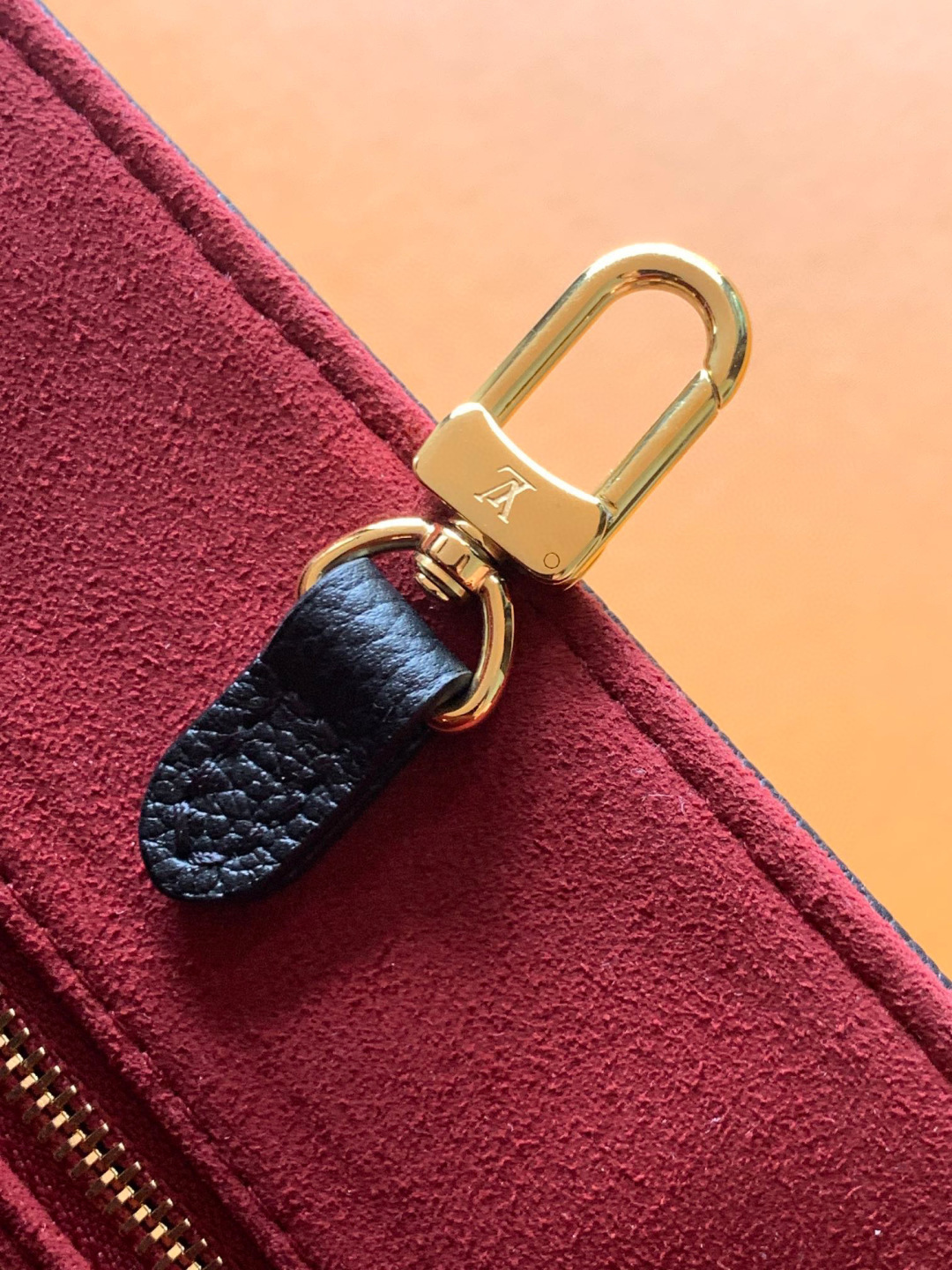 Louis Vuitton OnTheGo 小号手袋