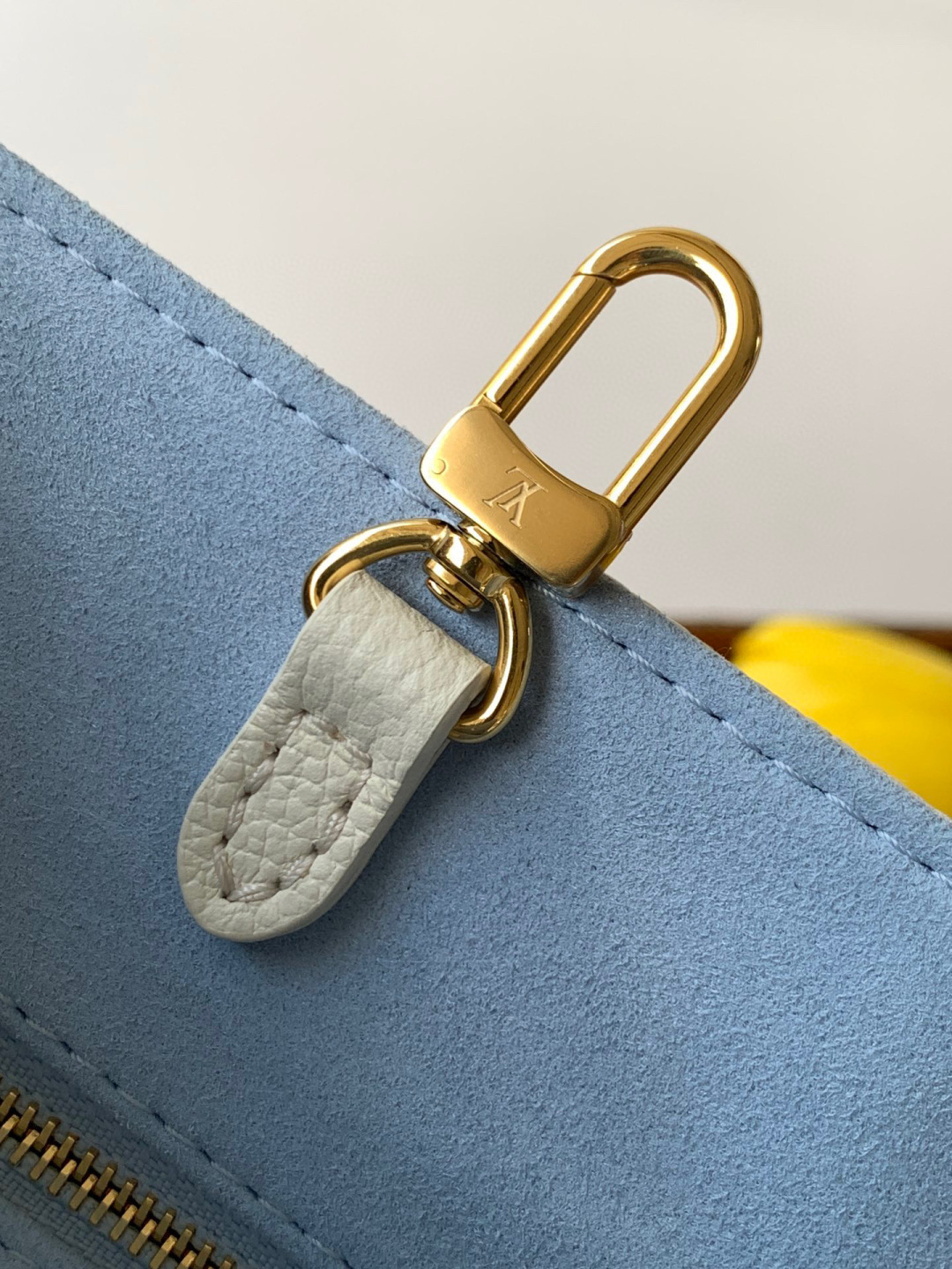Louis Vuitton MB