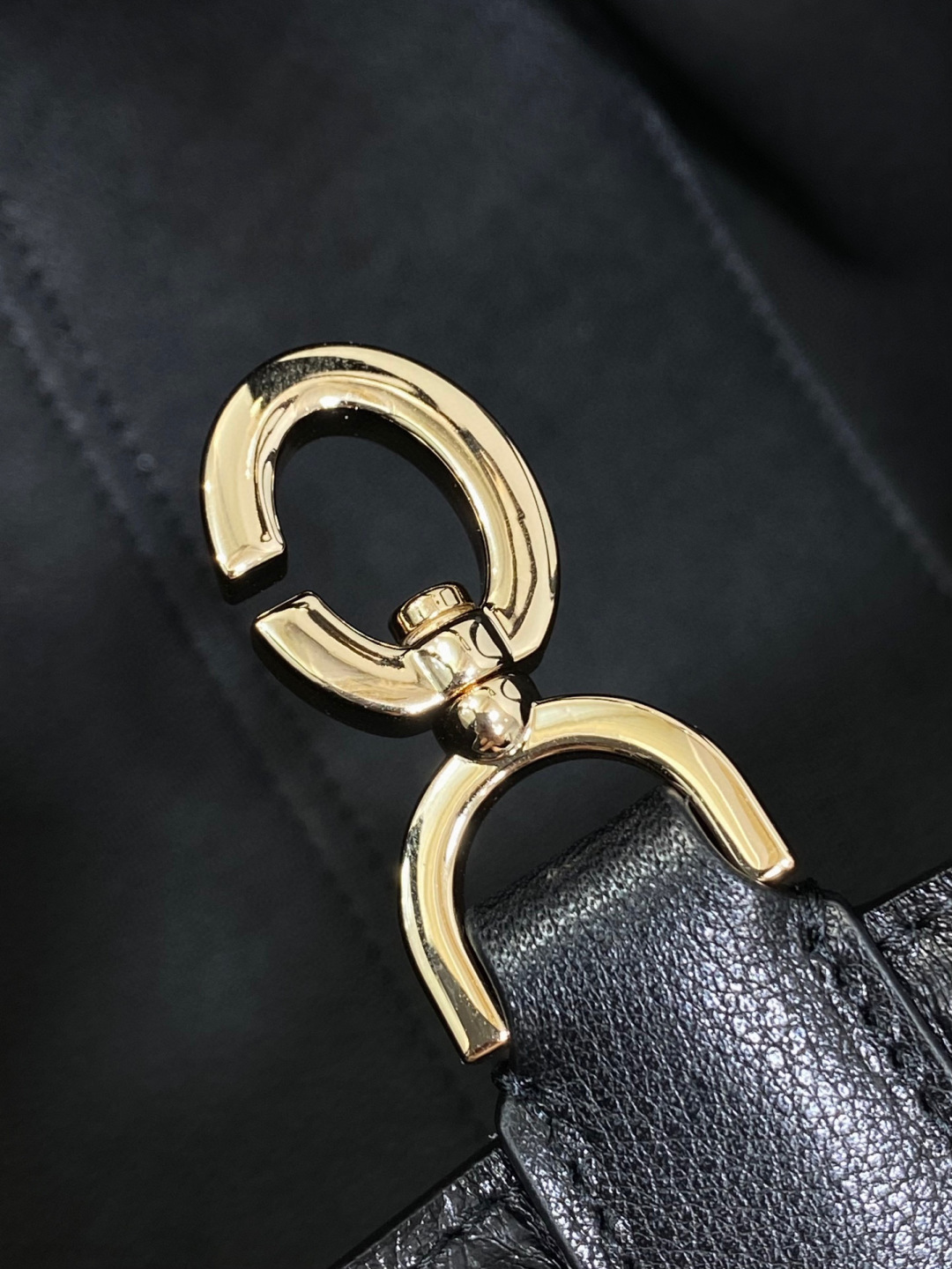Dior 中号Toujours系列秋冬最新压花黑色 有点太美了 高颜值大包包 颜色非常清新