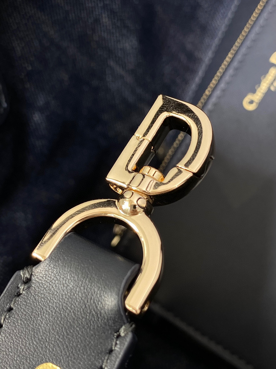 Dior 小号Toujours系列砖柜最新压花有点太美了 高颜值包包 颜色 嫩 夏天