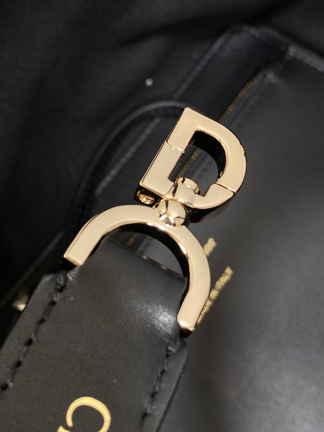 Dior 小号Toujours粗花呢系列 富家千金风 同样的单品不同的风格 独特的材质