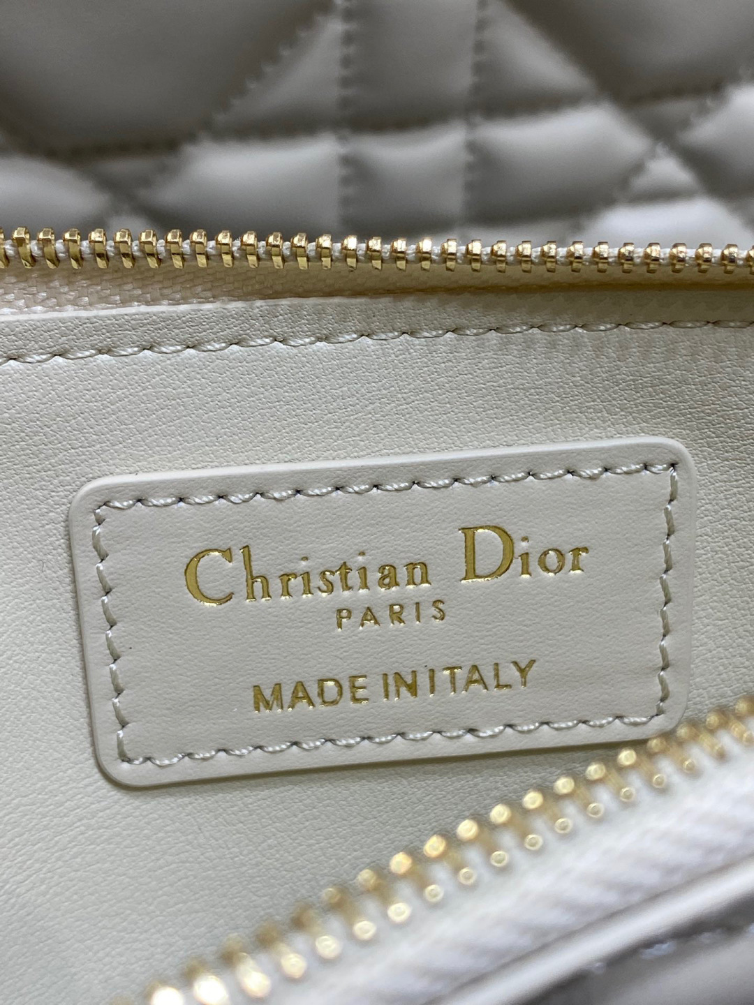 Dior 中号Toujours系列秋冬最新浅饼干色 有点太美了 高颜值大包包 颜色非常清新