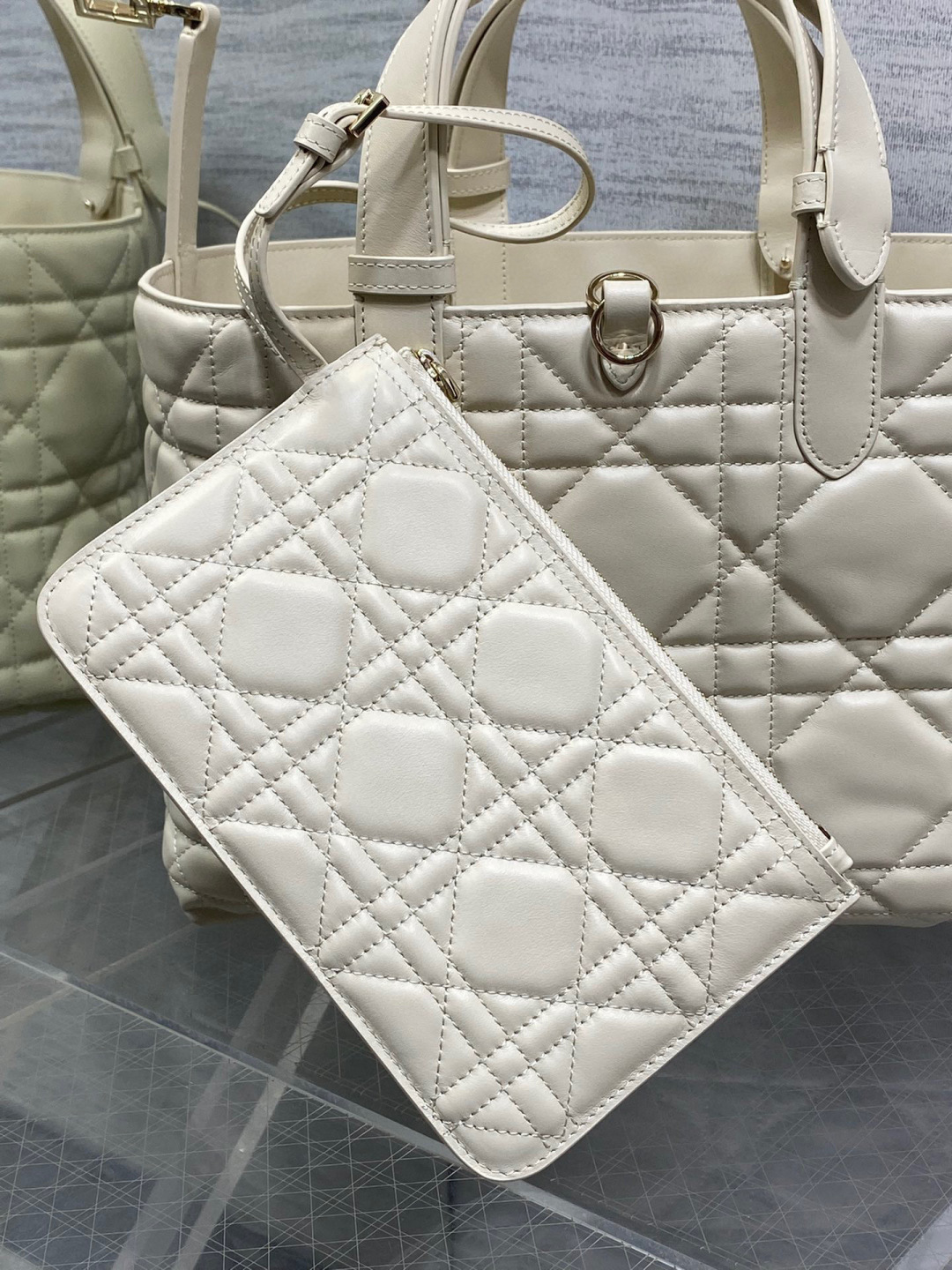Dior 中号Toujours系列秋冬最新浅饼干色 有点太美了 高颜值大包包 颜色非常清新