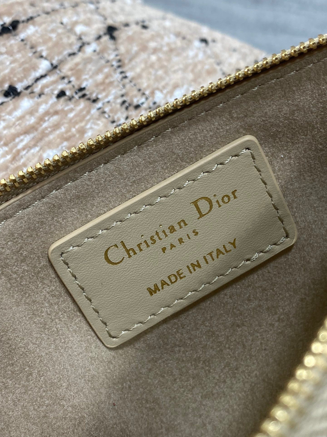 Dior 小号Toujours粗花呢系列 富家千金风 同样的单品不同的风格 独特的材质