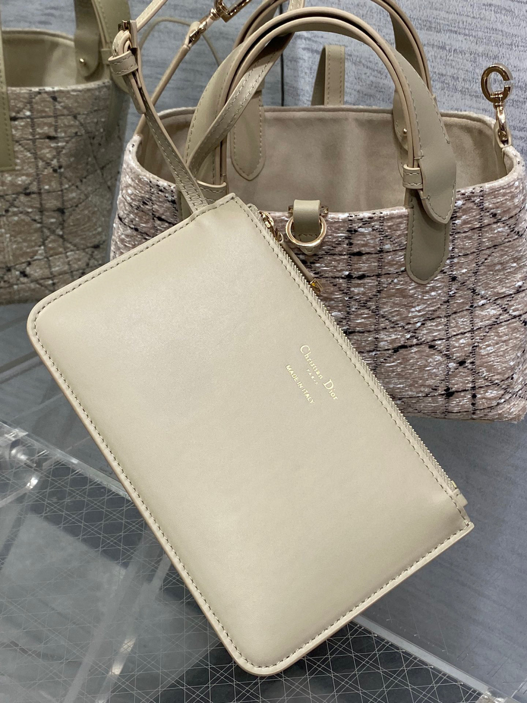 Dior 小号Toujours粗花呢系列 富家千金风 同样的单品不同的风格 独特的材质