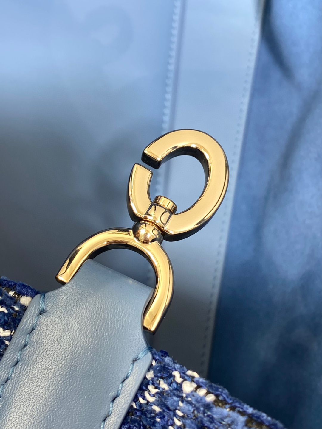 Dior 中号Toujours粗花呢系列 富家千金风 同样的单品不同的风格 独特的材质