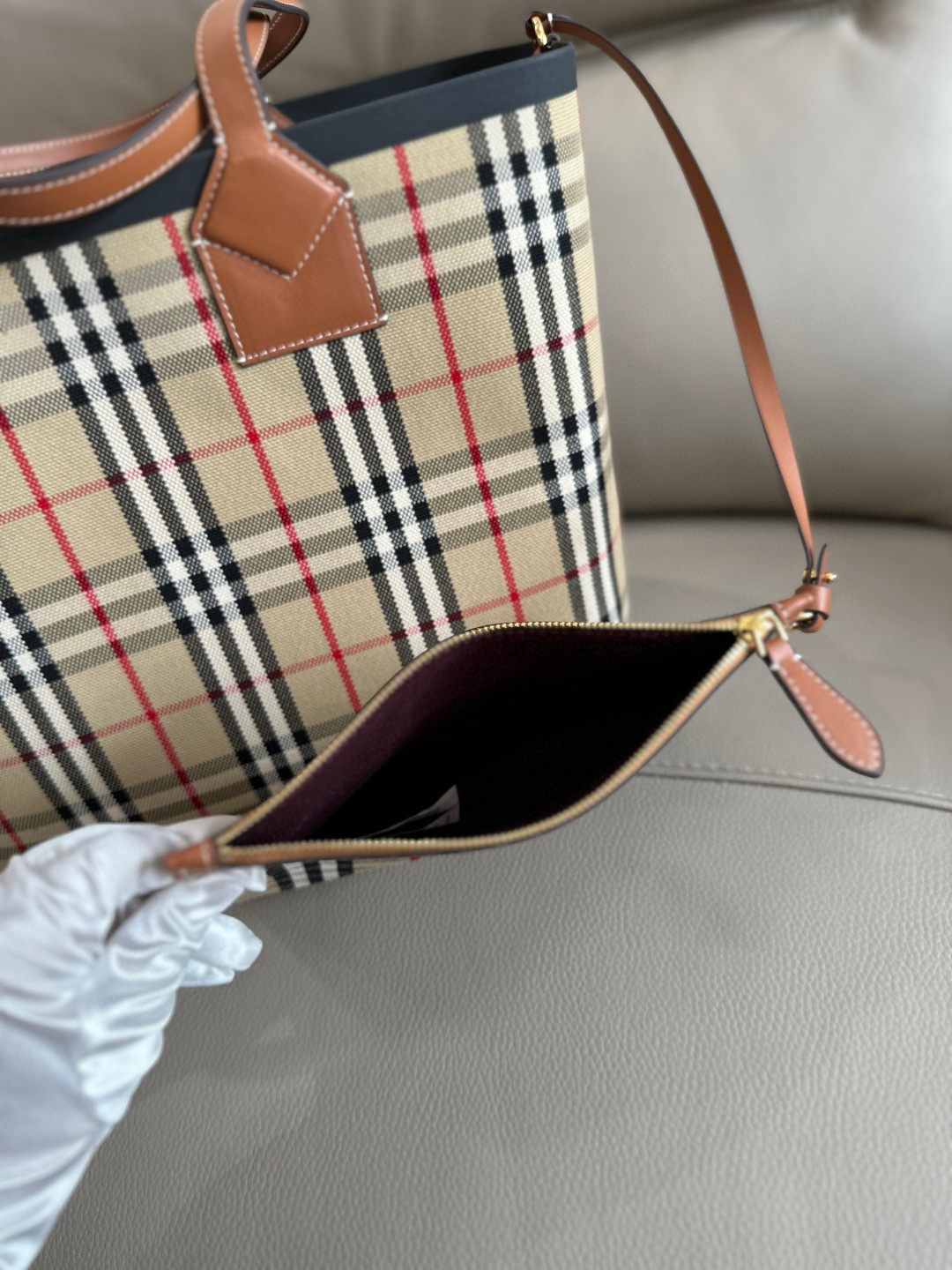 Burberry bur双面托特包
