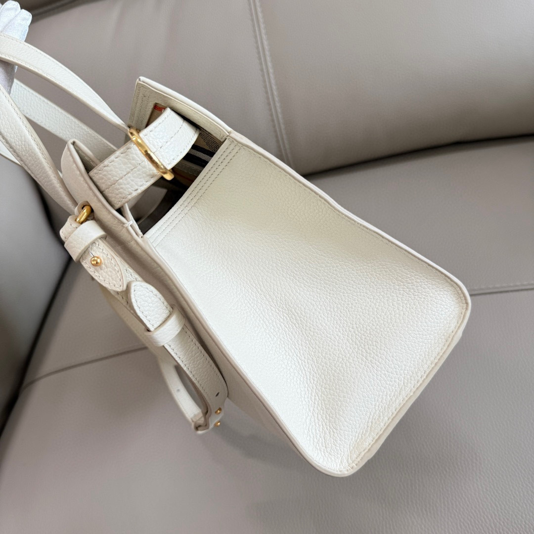 Burberry 中号 B家新款托特包 用于意大利进口粒纹小牛皮面料打造 搭配棉质混纺内衬