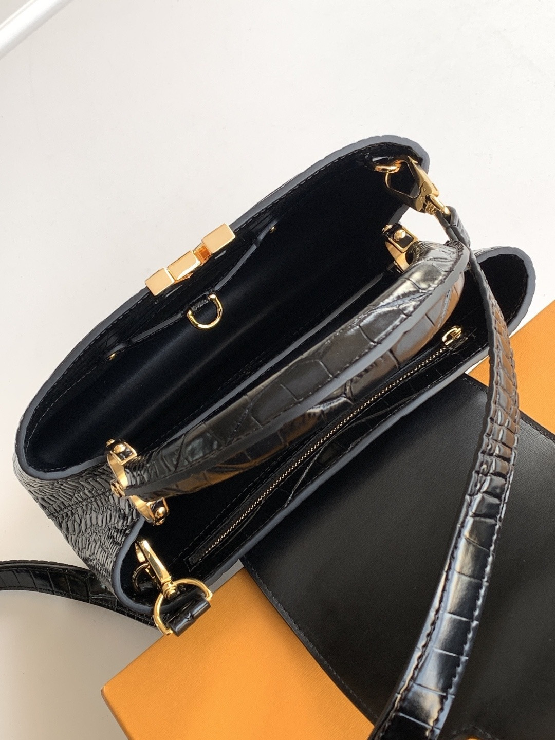 Lacoste 全钢五金 独家定制 精品级别M92173进口黑色亮光鳄鱼纹银扣