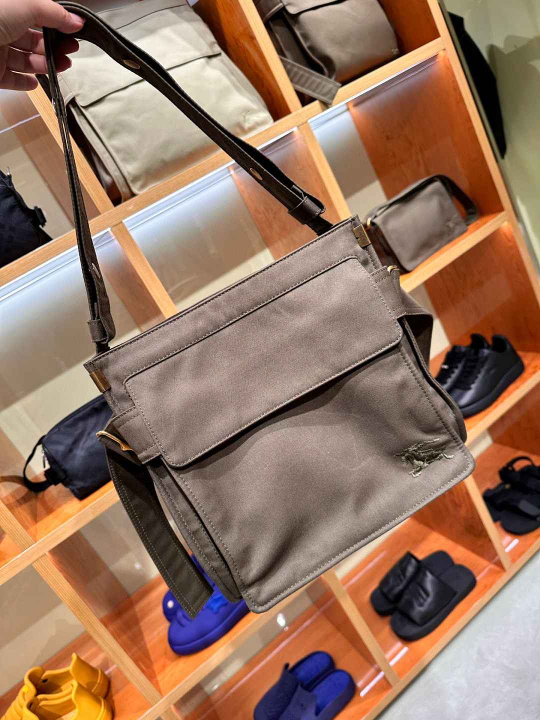 Burberry Actual shots of counter-purchased editions