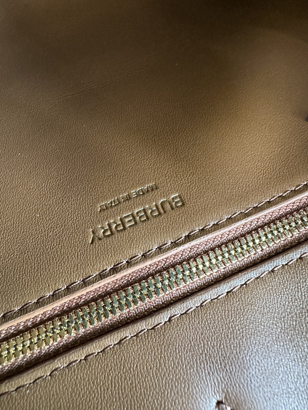 Burberry トートバッグ - イタリア製粒纹皮革・多機能デザイン