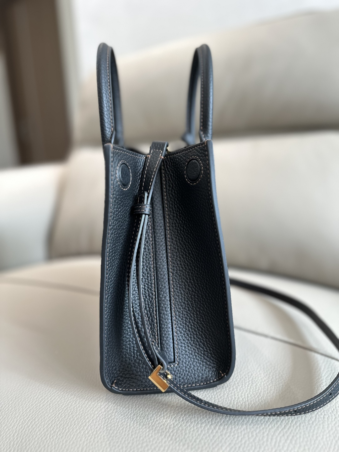 Burberry トートバッグ - イタリア製粒纹皮革と多機能ポケット