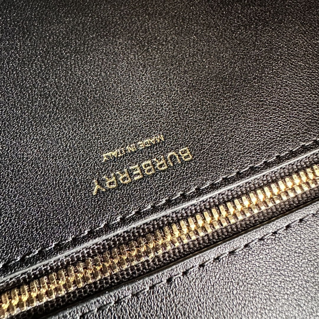 Burberry トートバッグ - イタリア製粒纹皮革と多機能ポケット