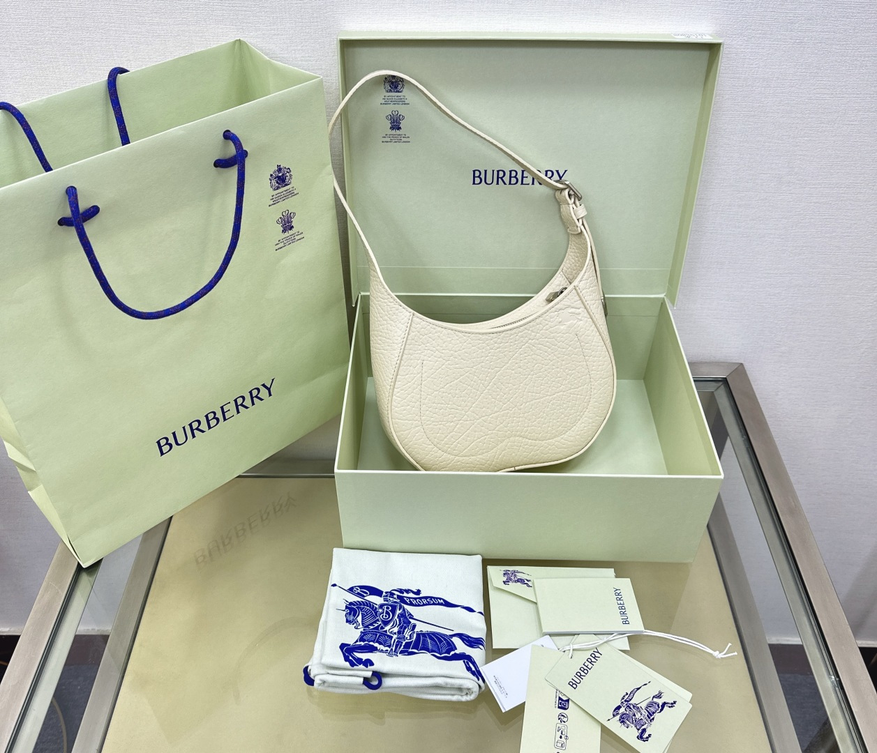 버버리 가방 Burberry 40020