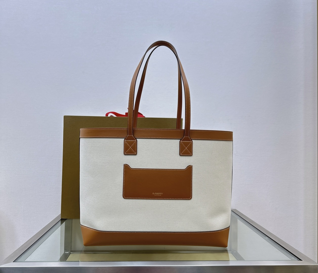 Especial 🅿️650 London Tote Bag retro y bonito, simple y elegante, práctico y adorable 🍀 El color beige es limpio y du…