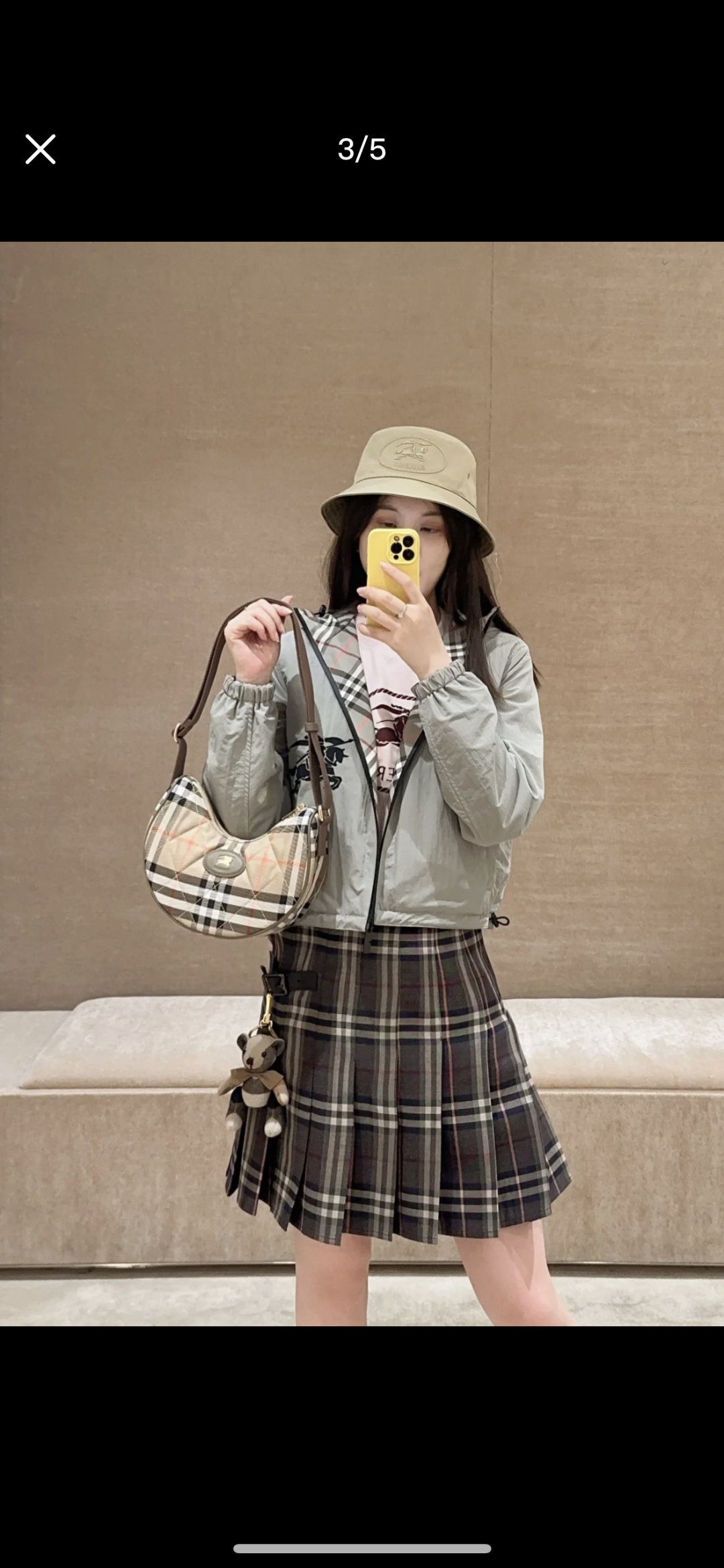 Burberry New nylon bag is here, nylon material, super lightweight, long and short shoulder straps