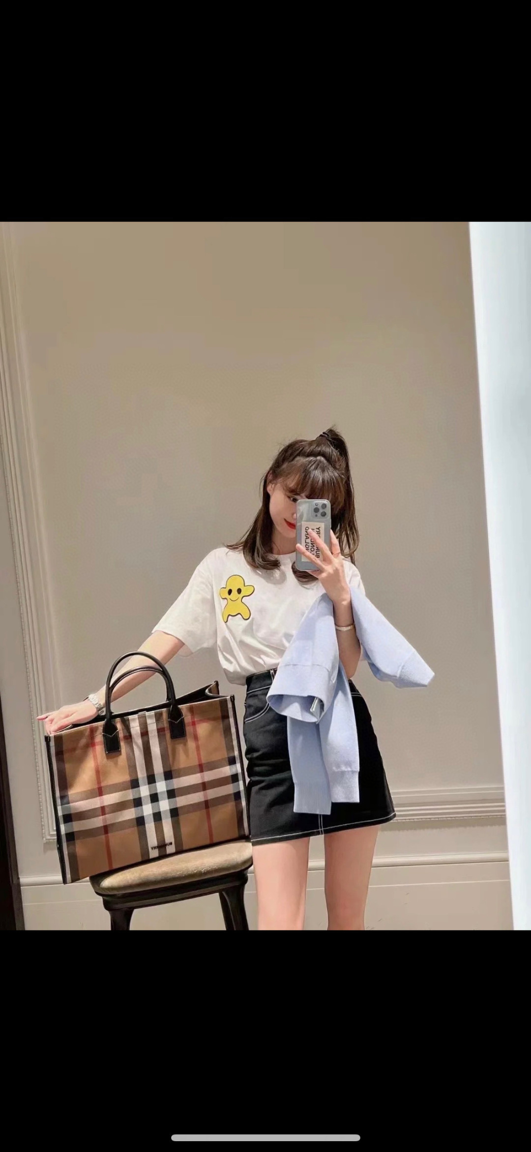 Ideal para salir de compras, estilo simple y elegante, se ve muy sofisticado con cualquier atuendo