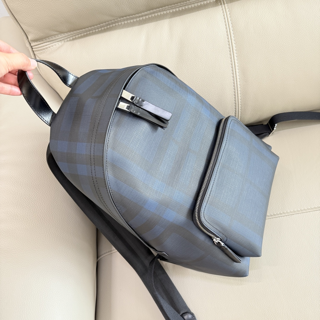 Bur London 格纹双肩包 - 耐久性抜群の多機能デザイン