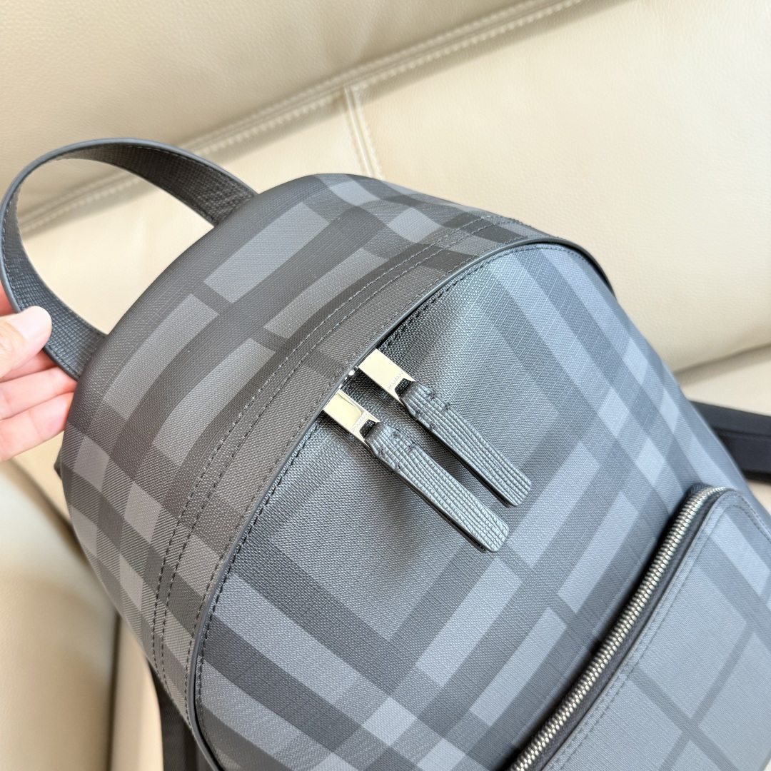 Bur London 格纹双肩包 - 牛皮飾りと多機能ポケット付き