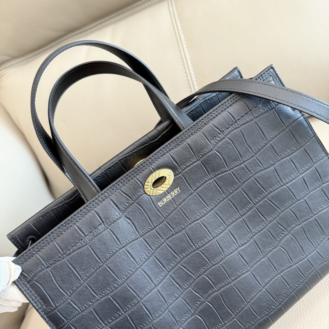 Lacoste B新最新隽永设计 Cotswolds 托特包 迭用鳄鱼纹质感皮革面料打造