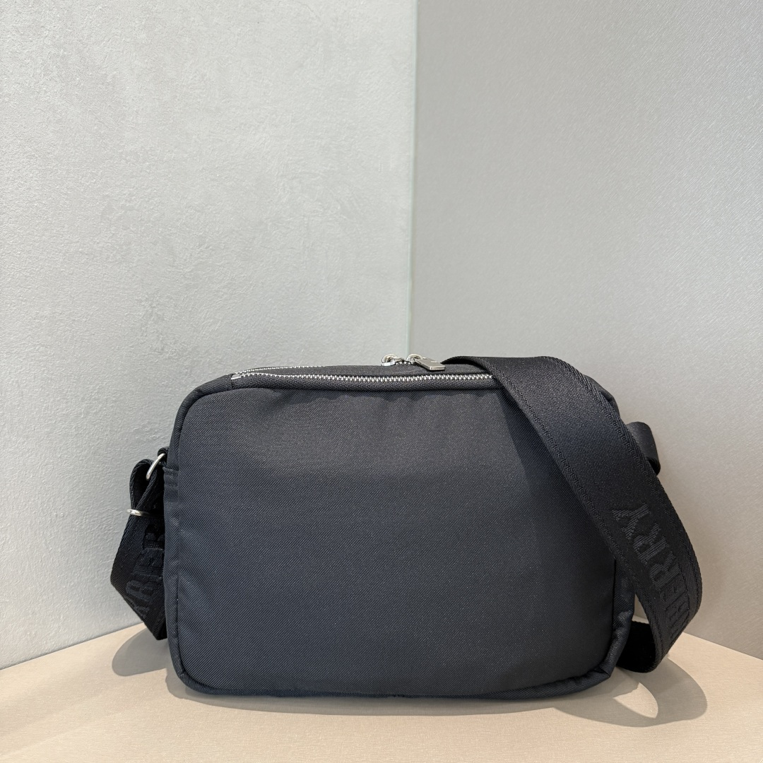 Burberry's nylon crossbody bag is lightweight and durable. It has the classic knight logo embroidered on the front and is highly recognizable. Th