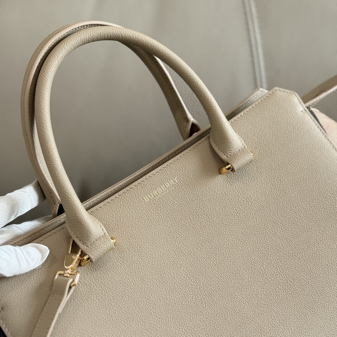 Burberry handbag crossbody bag, classic cotton plaid canvas and cowhide leather, bag zipper design, both sides can be folded and unfolded, multip