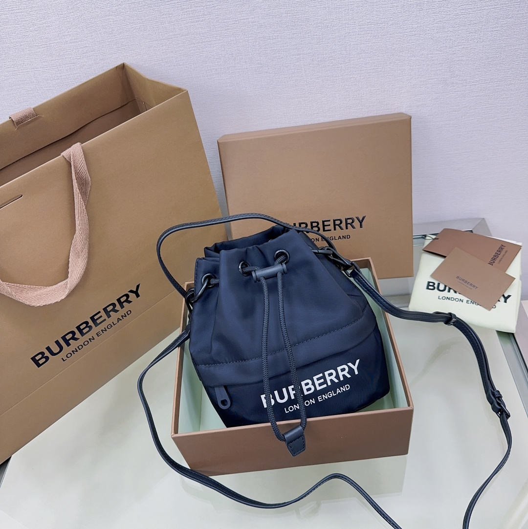 Burberry Comes with original box