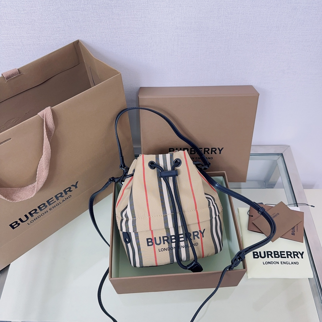 Burberry Comes with original box