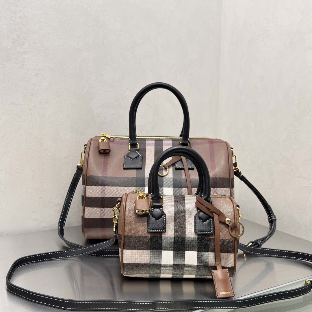 Mini vintage plaid Boston d
Exquisite, compact, retro and fashionable
There is a long shoulder strap that can be worn cross-body~
The little one is so cute photo 3
